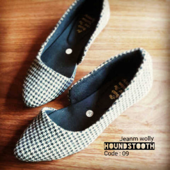 Sepatu wanita Jenm Wooly